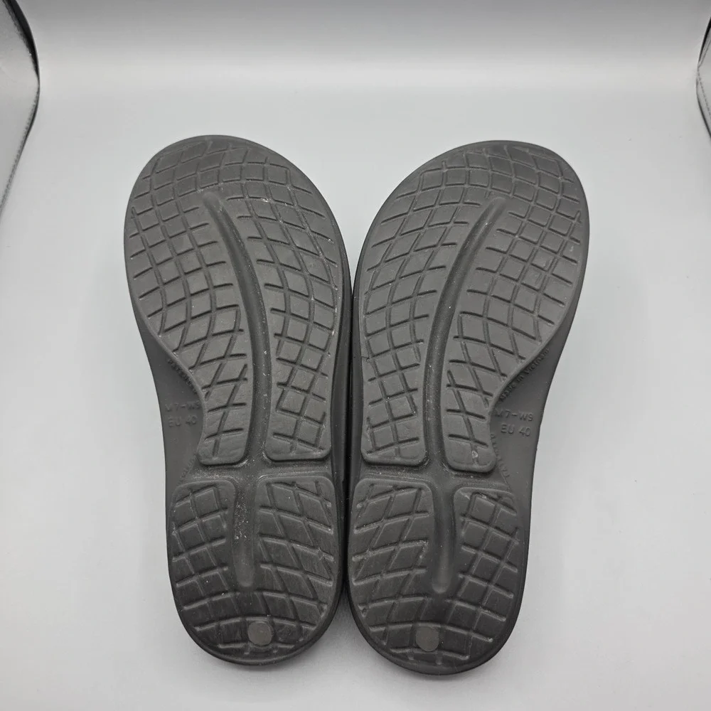 OOFOS OOAHH Sandals Womens 9 Black Recovery Slides Comfort Cushion Shoes Mens‎ 7